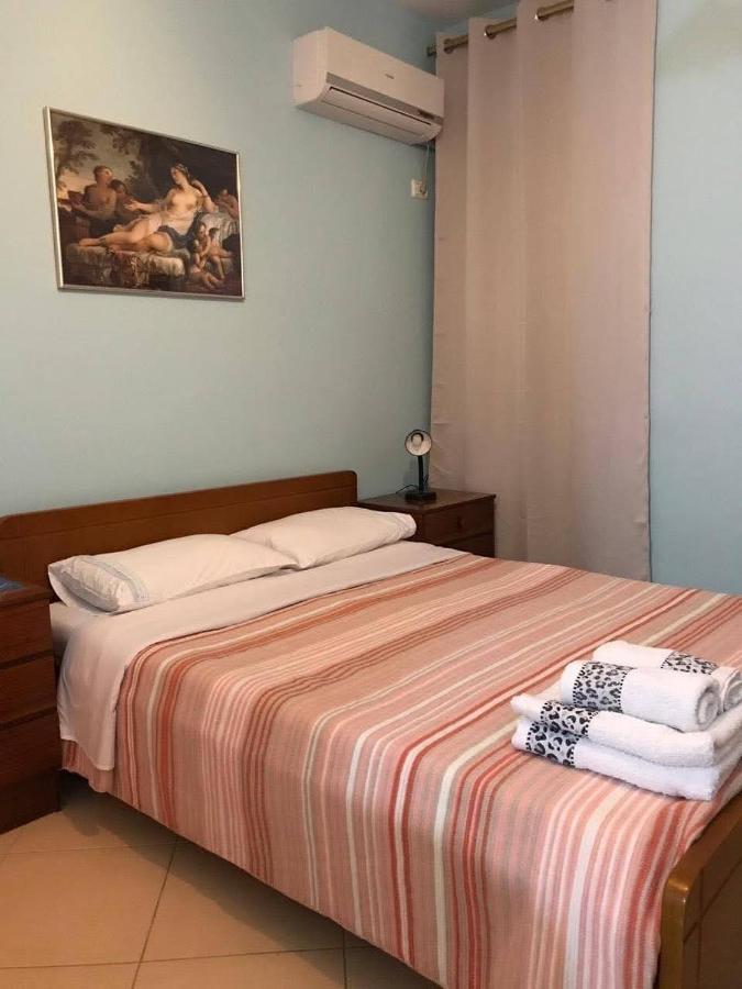 Caramel sun apartment Sarandë Esterno foto